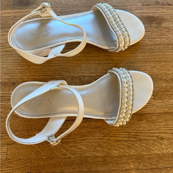 White Sandals with Pearl and Rhinestone Embellishments - Picture 3 of 7